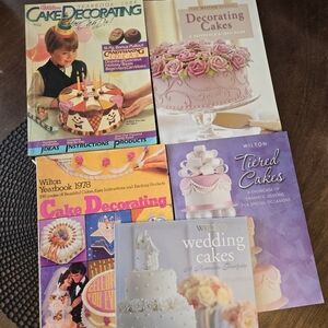 Wilton Cake Decorating Book Set Vintage Magazine Read Diy Baking Lot Recipe Home